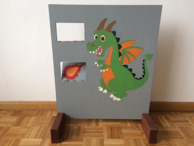 Werpspel de vuurspuwende draak