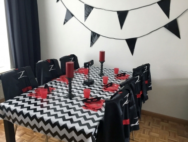 Themakleding Zorro inclusief tafeldecoratie