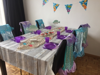 Themakleding zeemeermin inclusief tafeldecoratie